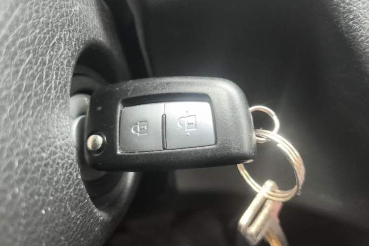 Used Nissan Qashqai 2017 2.0L CVT Smart Enjoyment Version China V Standard Vehicle Key