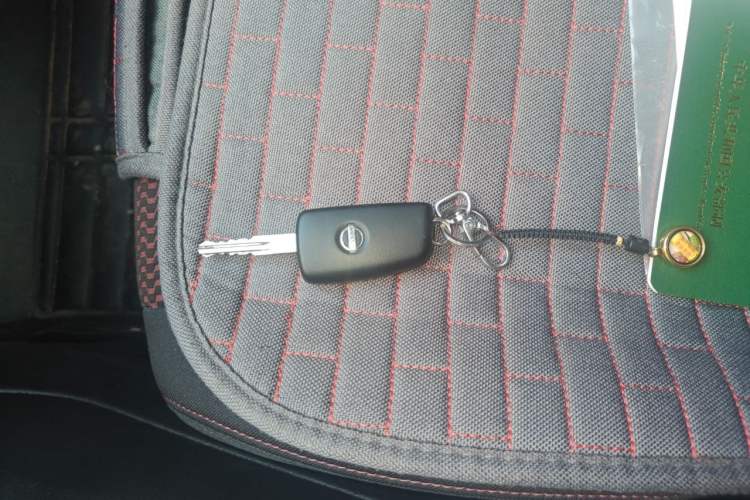 Used Nissan Qashqai 2017 2.0L CVT Elite Edition China V Standard Vehicle Key