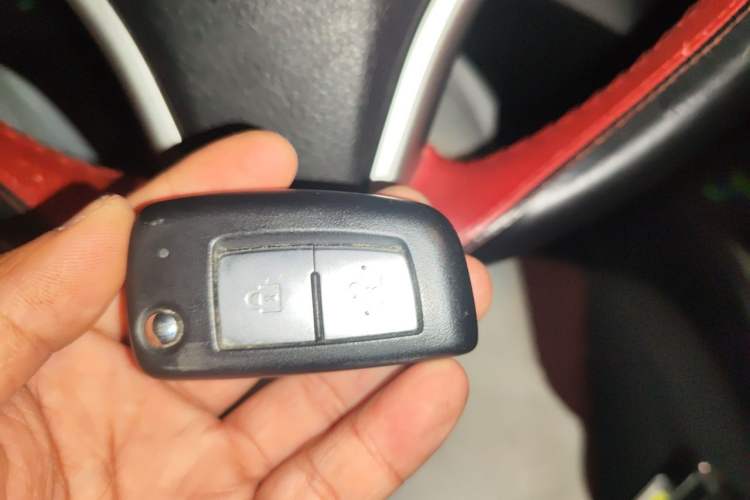 Used Nissan Qashqai 2017 2.0L CVT Elite Edition China V Standard Vehicle Key