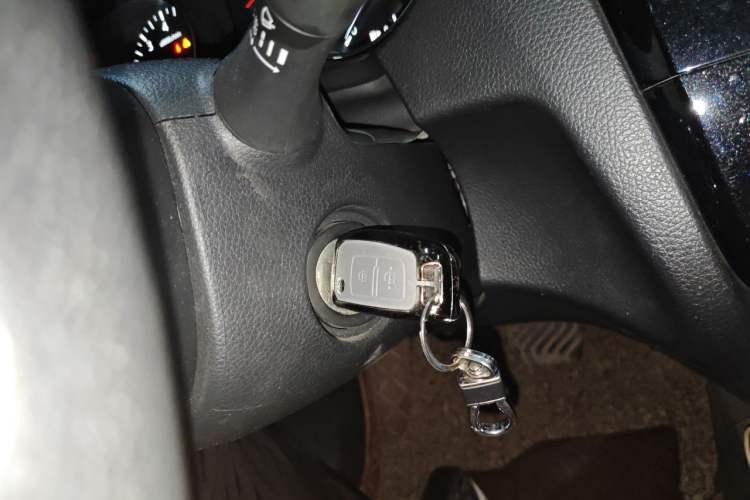 Used Nissan Qashqai 2017 2.0L CVT Smart Enjoyment Version China V Standard Vehicle Key