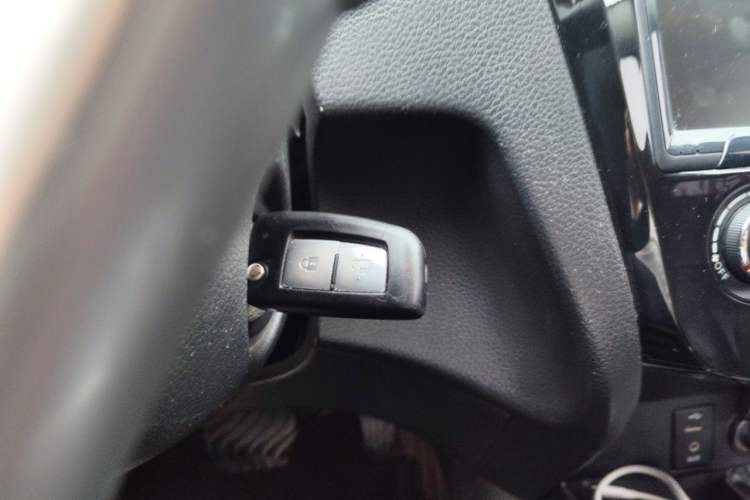 Used Nissan Qashqai 2017 2.0L CVT Elite Edition China V Standard Vehicle Key