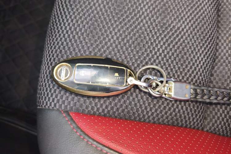 Used Nissan Qashqai 2017 2.0L CVT Luxury Edition China V Standard Vehicle Key
