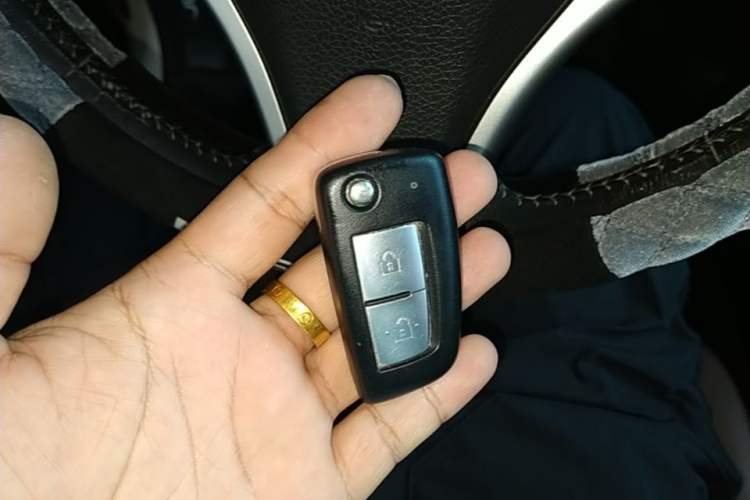 Used Nissan Qashqai 2017 2.0L CVT Smart Enjoyment Version China V Standard Vehicle Key