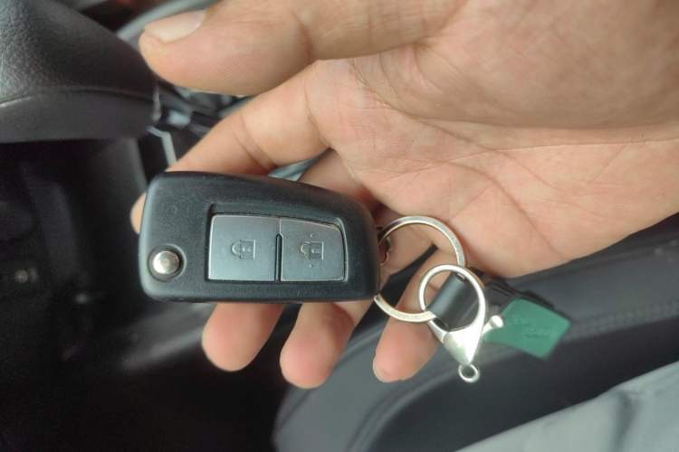 Used Nissan Qashqai 2017 2.0L CVT Elite Edition China V Standard Vehicle Key