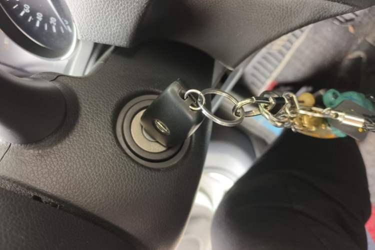 Used Nissan Qashqai 2017 2.0L CVT Elite Edition China V Standard Vehicle Key