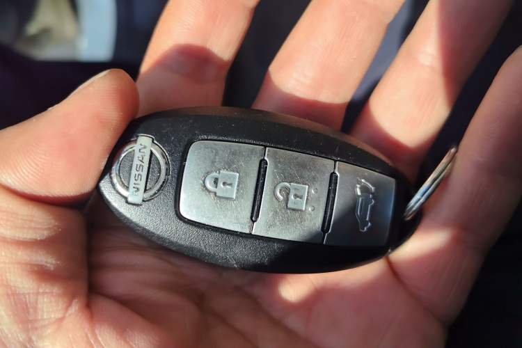 Used Nissan Qashqai 2017 2.0L CVT Luxury Edition China V Standard Vehicle Key
