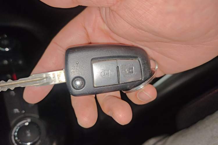 Used Nissan Qashqai 2017 2.0L CVT Elite Edition China V Standard Vehicle Key