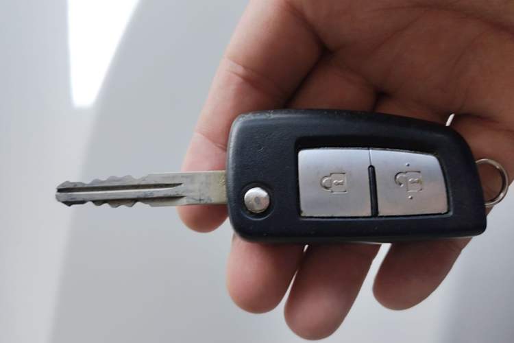 Used Nissan Qashqai 2017 2.0L CVT Smart Enjoyment Version China V Standard Vehicle Key