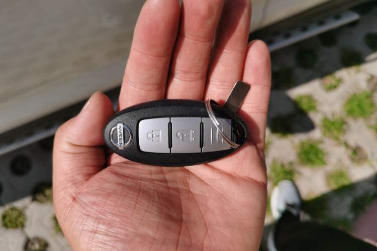 Used Nissan Qashqai 2017 2.0L CVT Luxury Edition China VI Standard Vehicle Key
