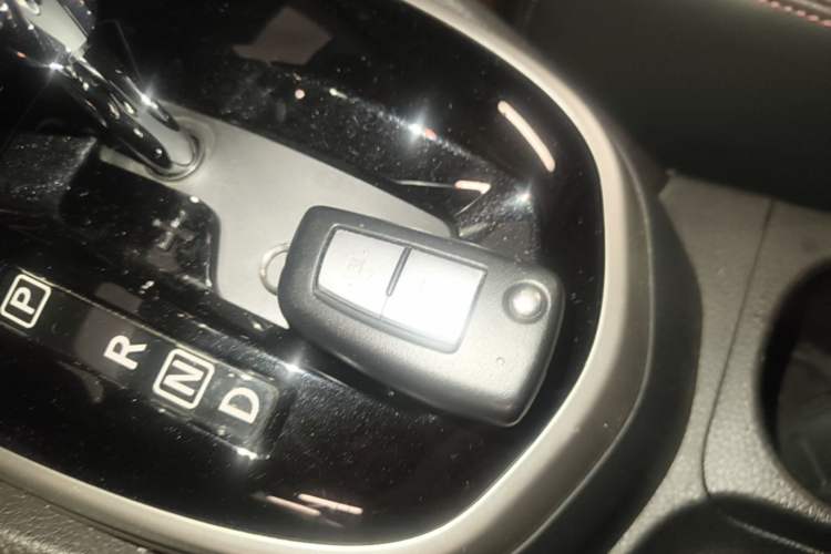 Used Nissan Qashqai 2017 2.0L CVT Smart Enjoyment Version China V Standard Vehicle Key