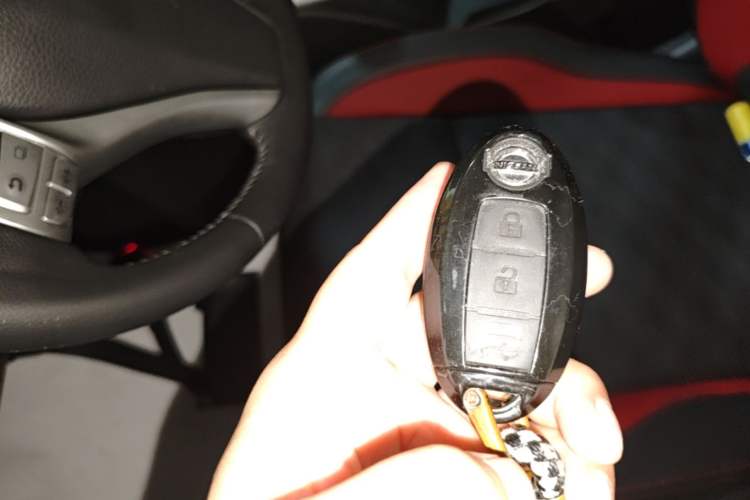 Used Nissan Qashqai 2017 2.0L CVT Luxury Edition China VI Standard Vehicle Key
