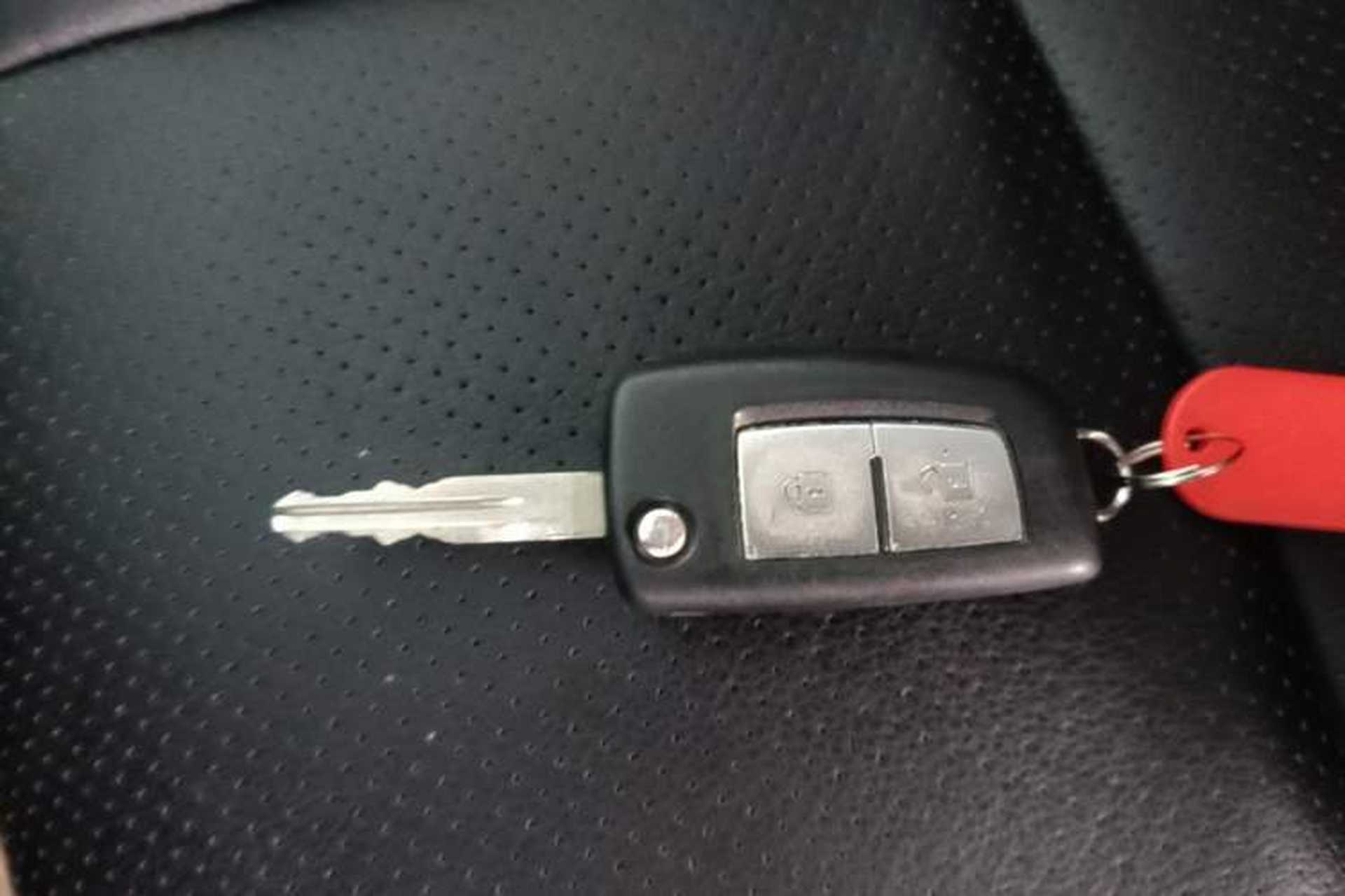 Used Nissan Qashqai 2017 2.0L CVT Elite Edition China V Standard Vehicle Key