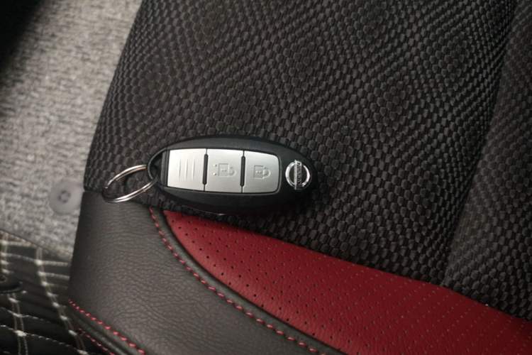 Used Nissan Qashqai 2017 2.0L CVT Luxury Edition China V Standard Vehicle Key