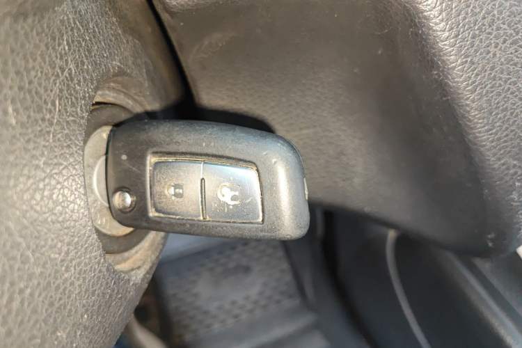 Used Nissan Qashqai 2017 2.0L CVT Smart Enjoyment Version China V Standard Vehicle Key