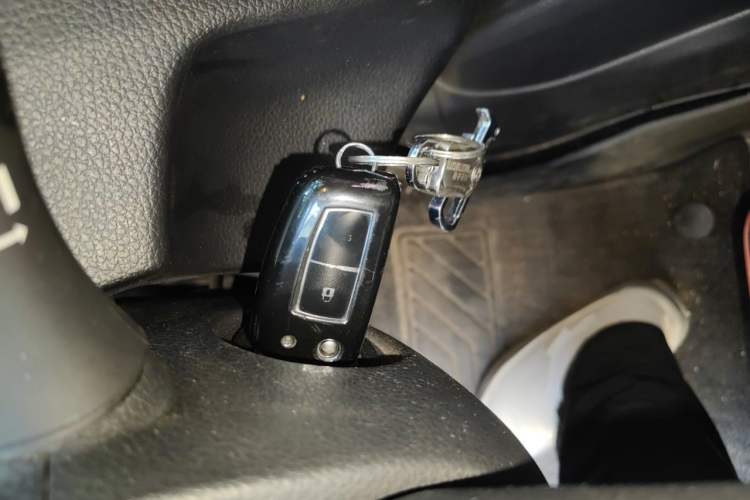 Used Nissan Qashqai 2017 2.0L CVT Smart Enjoyment Version China V Standard Vehicle Key