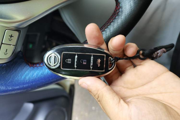 Used Nissan Qashqai 2017 2.0L CVT Luxury Edition China VI Standard Vehicle Key