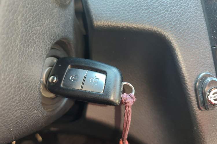 Used Nissan Qashqai 2017 2.0L CVT Smart Enjoyment Version China VI Standard Vehicle Key