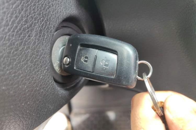 Used Nissan Qashqai 2017 2.0L CVT Smart Enjoyment Version China V Standard Vehicle Key