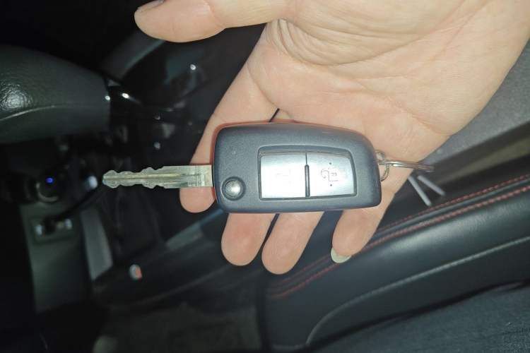 Used Nissan Qashqai 2017 2.0L CVT Elite Edition China V Standard Vehicle Key