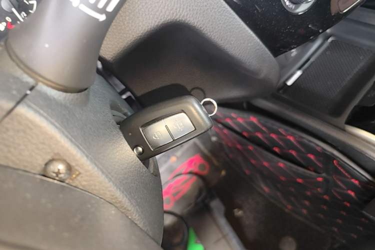 Used Nissan Qashqai 2017 2.0L CVT Smart Enjoyment Version China VI Standard Vehicle Key