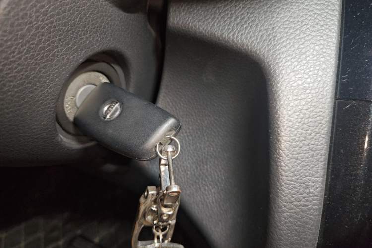 Used Nissan Qashqai 2017 2.0L CVT Smart Enjoyment Version China V Standard Vehicle Key