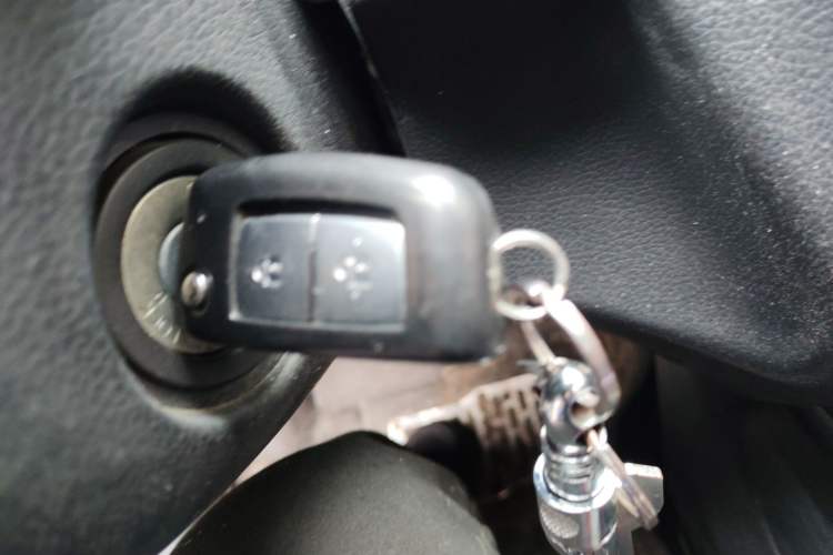 Used Nissan Qashqai 2017 2.0L CVT Smart Enjoyment Version China V Standard Vehicle Key