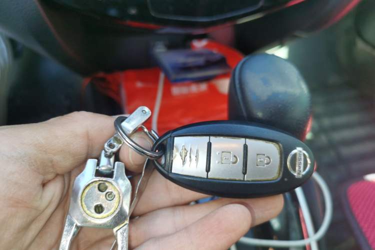 Used Nissan Qashqai 2017 2.0L CVT Luxury Edition China V Standard Vehicle Key