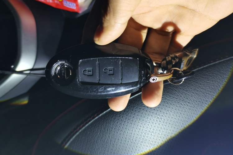 Used Nissan Qashqai 2017 2.0L CVT Luxury Edition China VI Standard Vehicle Key