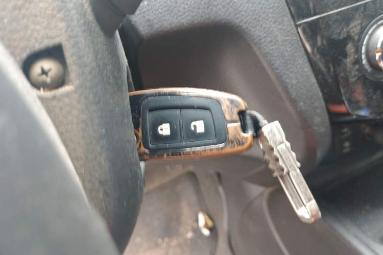 Used Nissan Qashqai 2017 2.0L CVT Smart Enjoyment Version China V Standard Vehicle Key