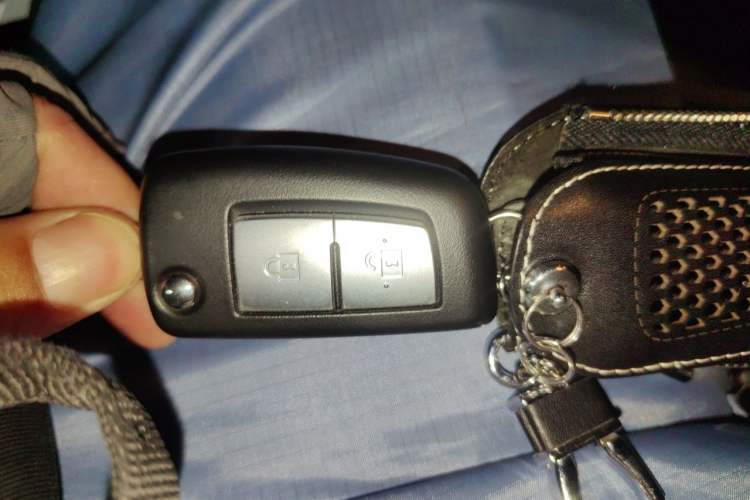 Used Nissan Qashqai 2017 2.0L CVT Smart Enjoyment Version China V Standard Vehicle Key