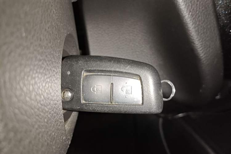 Used Nissan Qashqai 2017 2.0L CVT Smart Enjoyment Version China V Standard Vehicle Key