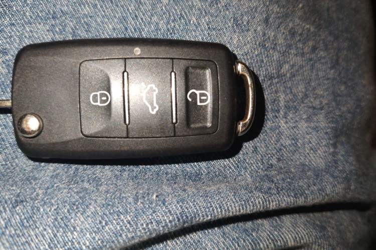 Used Nissan Qashqai 2017 2.0L CVT Smart Enjoyment Version China V Standard Vehicle Key