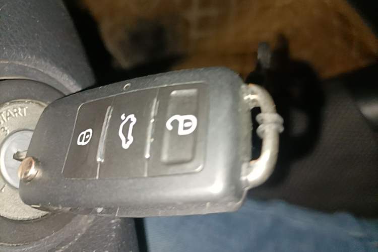 Used Nissan Qashqai 2017 2.0L CVT Smart Enjoyment Version China VI Standard Vehicle Key