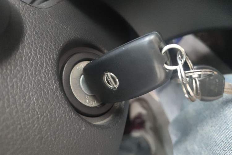 Used Nissan Qashqai 2017 2.0L CVT Smart Enjoyment Version China V Standard Vehicle Key