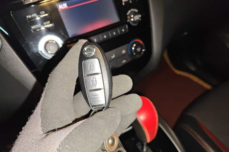 Used Nissan Qashqai 2017 2.0L CVT Luxury Edition China V Standard Vehicle Key