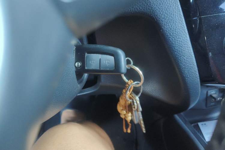 Used Nissan Qashqai 2017 2.0L CVT Smart Enjoyment Version China V Standard Vehicle Key