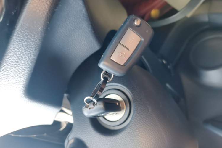 Used Nissan Qashqai 2017 2.0L CVT Elite Edition China V Standard Vehicle Key