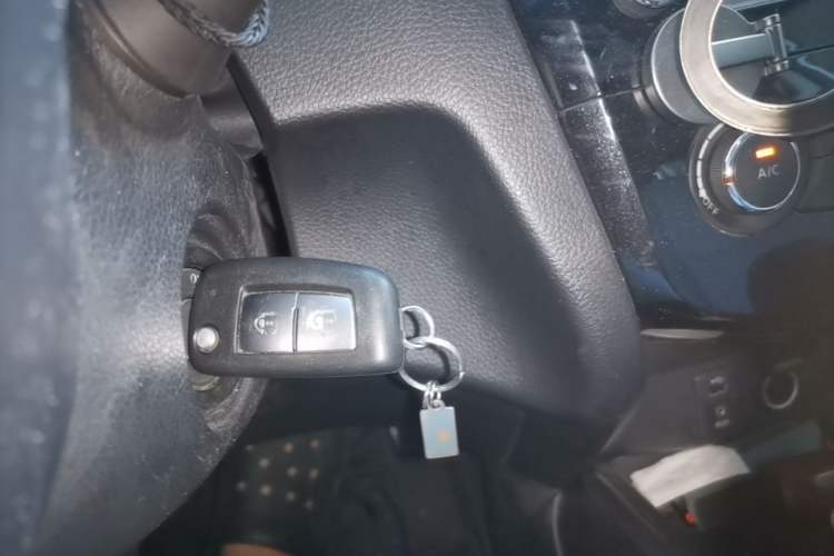 Used Nissan Qashqai 2017 2.0L CVT Smart Enjoyment Version China V Standard Vehicle Key