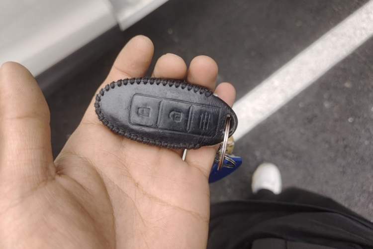 Used Nissan Qashqai 2017 2.0L CVT Luxury Edition China V Standard Vehicle Key