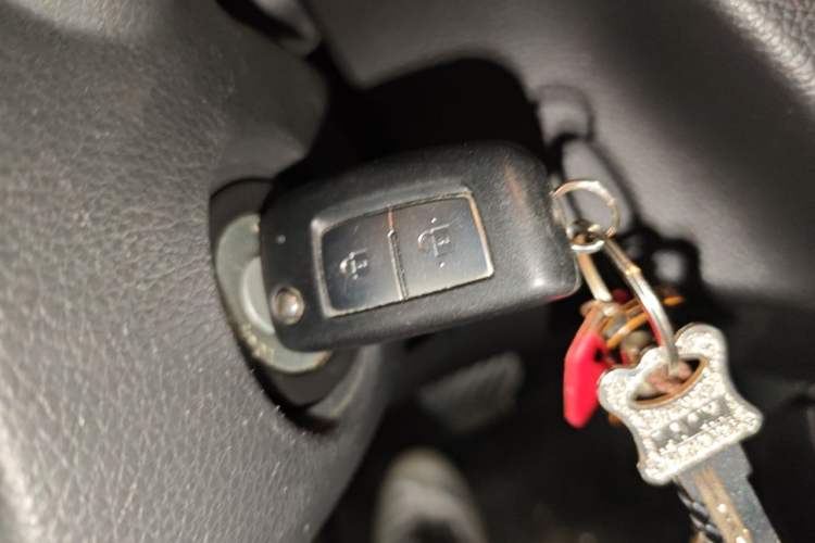 Used Nissan Qashqai 2017 2.0L CVT Elite Edition China V Standard Vehicle Key