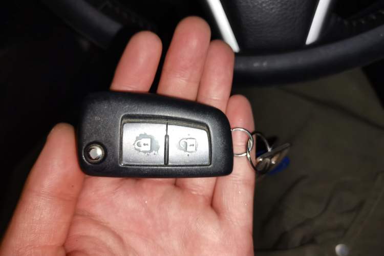 Used Nissan Qashqai 2017 2.0L CVT Smart Enjoyment Version China V Standard Vehicle Key