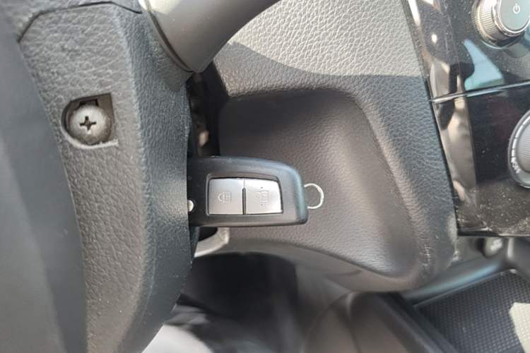Used Nissan Qashqai 2017 2.0L CVT Smart Enjoyment Version China V Standard Vehicle Key