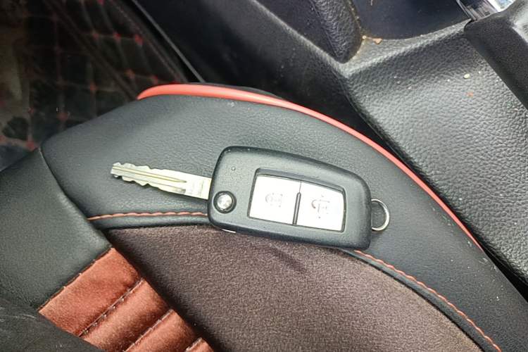 Used Nissan Qashqai 2017 2.0L CVT Elite Edition China V Standard Vehicle Key