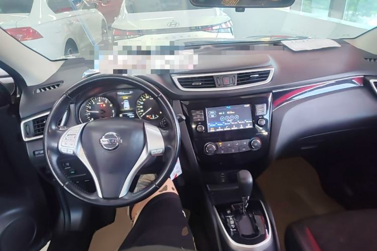 Used Nissan Qashqai 2017 2.0L CVT Smart Enjoyment Version China V Standard Center Console