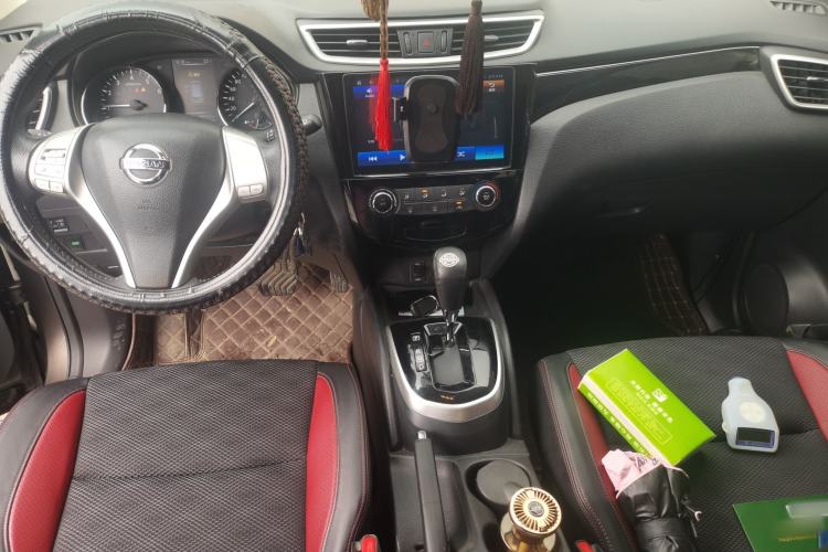 Used Nissan Qashqai 2017 2.0L CVT Smart Enjoyment Version China V Standard Center Console