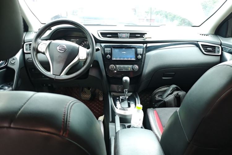 Used Nissan Qashqai 2017 2.0L CVT Smart Enjoyment Version China V Standard Center Console