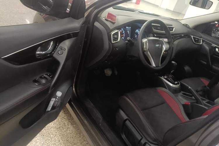 Used Nissan Qashqai 2017 2.0L CVT Luxury Edition China VI Standard Driver Seat