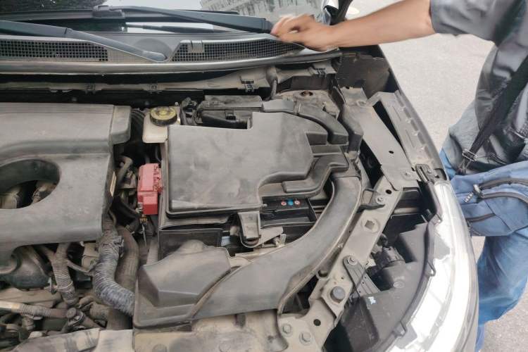 Used Nissan Qashqai 2017 2.0L CVT Smart Enjoyment Version China V Standard Engine Bay Left