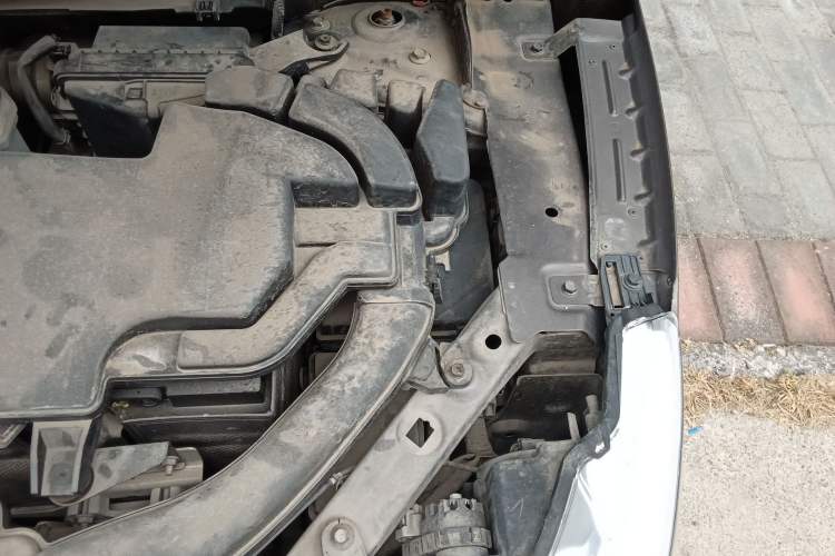 Used Nissan Qashqai 2017 2.0L CVT Elite Edition China V Standard Engine Bay Left