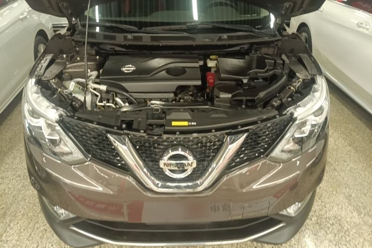 Used Nissan Qashqai 2017 2.0L CVT Luxury Edition China VI Standard Engine Bay